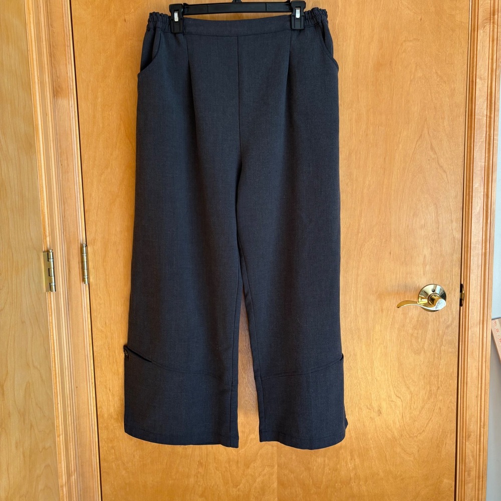 Blonque Wide Leg Cropped Pants Charcoal Gray Side Button Detail‎ Size 3